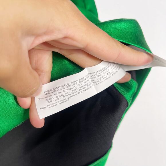 Zara Womens XSmall XS Kelly Green Satin Mini Skirt Asymmetrical Blogger Fave - Picture 8 of 10